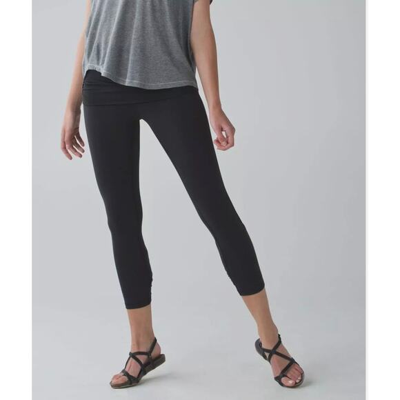 Lululemon Black Wunder Under Pant Roll Down Dance Cropped Leggings Size 6 - Picture 2 of 16